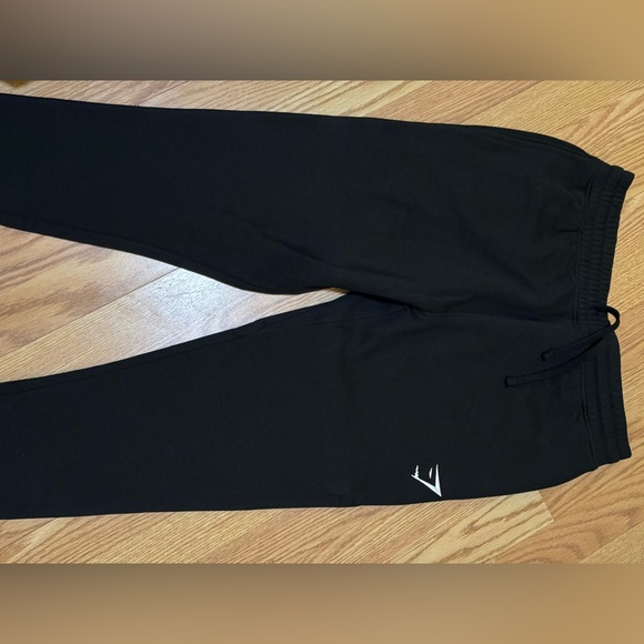 Gym Shark Hoodie and Sweatpants Set - Picture 2 of 2